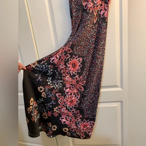 Free People Intimately Your Better Side Floral Print Midi Slip Dress Size S NWT - Picture 3 of 6